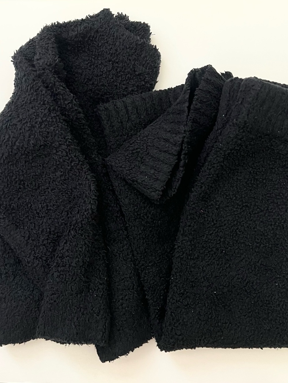 Skims 5/6 unisex Black Sherpa sweater and Pants Set